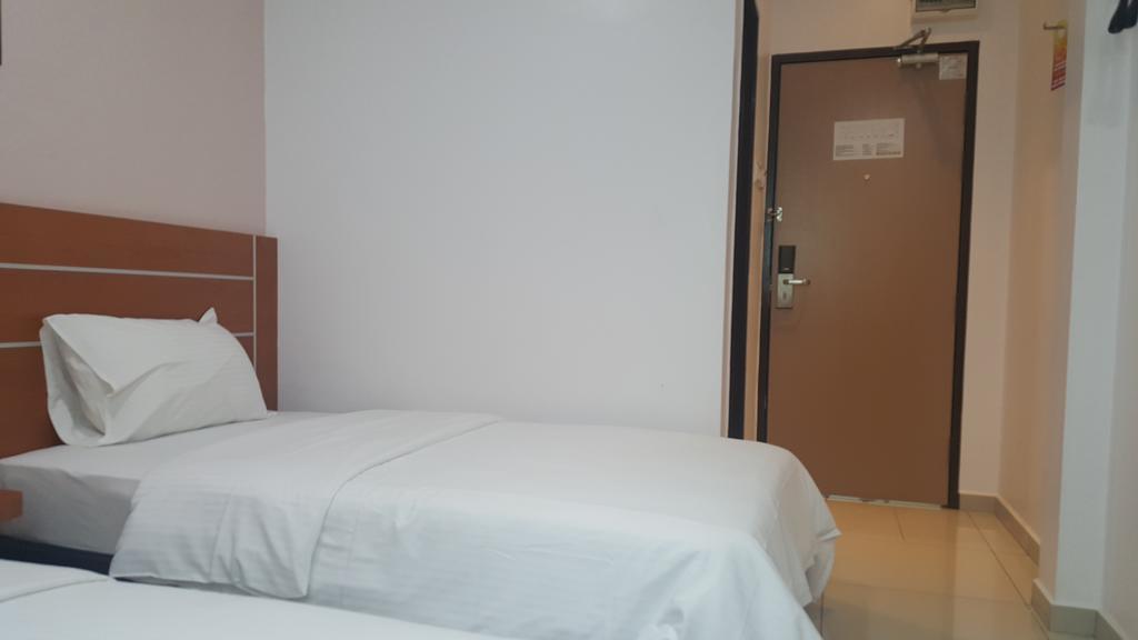 Dota Hotel Alor Setar Rum bild
